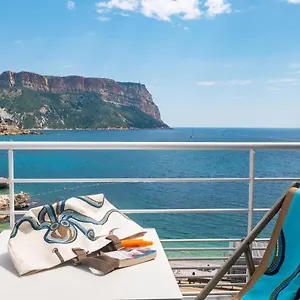 3* Hotel De La Plage - Mahogany